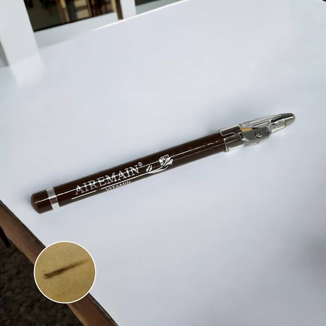 Олівець для очей з точилкою AIREMAIN м.326