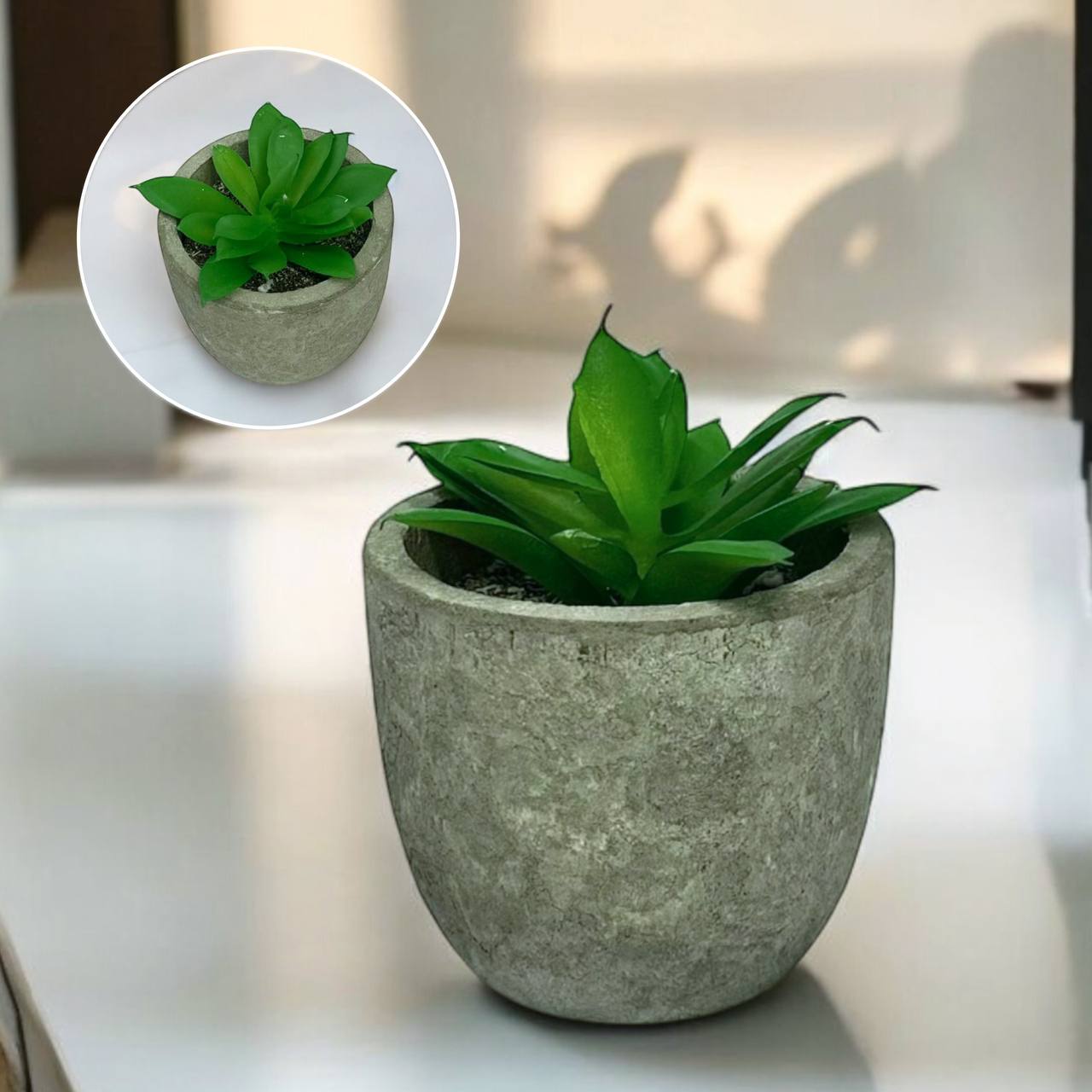 Штучний міні-сукулент в горщику(Little green lotus)