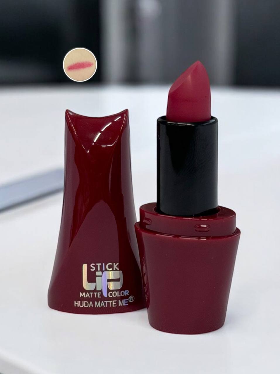 Помада для губ HUDA MATTE ME м.37994