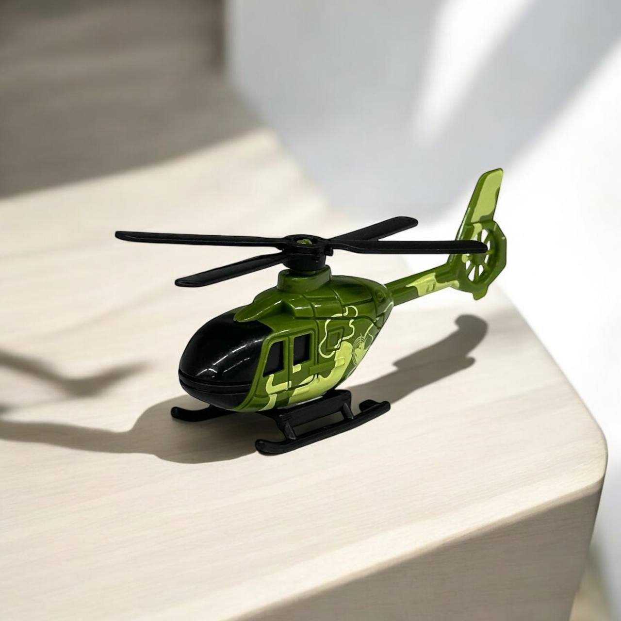 Іграшковий вертоліт м.QH140737