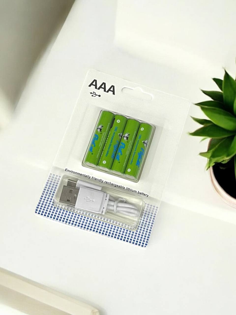 Акумуляторна батарея з USB AAA (бліст) 4шт